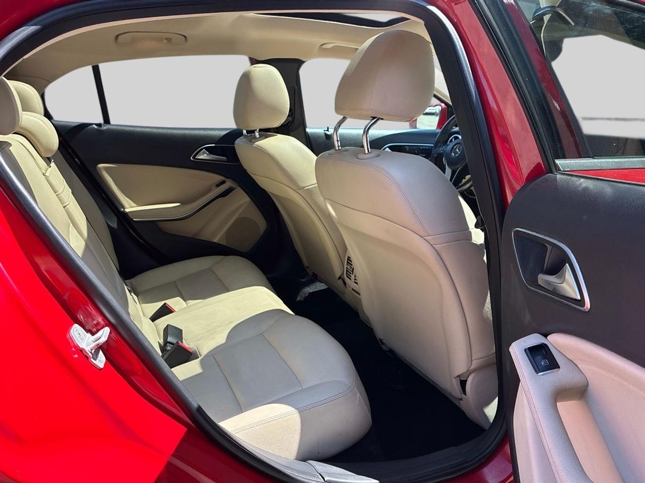 Mercedes-Benz GLA-Class 4MATIC 4dr GLA 250 2015