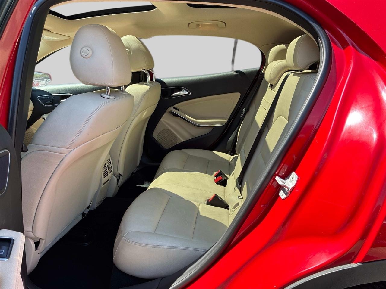 Mercedes-Benz GLA-Class 4MATIC 4dr GLA 250 2015