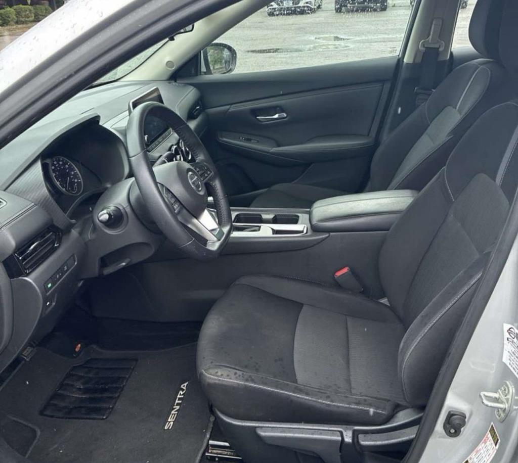 Nissan Sentra SV CVT 2020