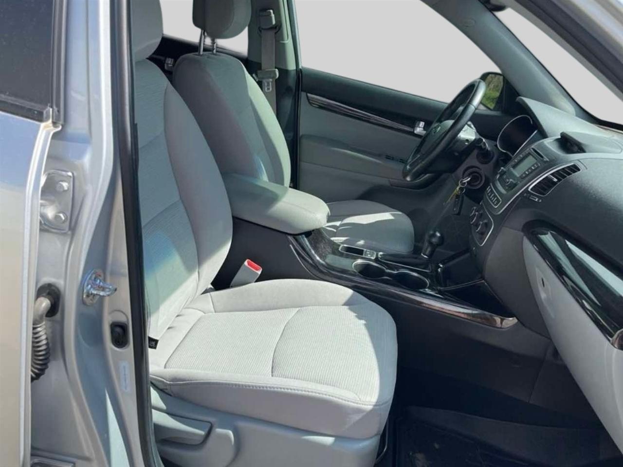 Kia Sorento AWD 4dr V6 LX 2014
