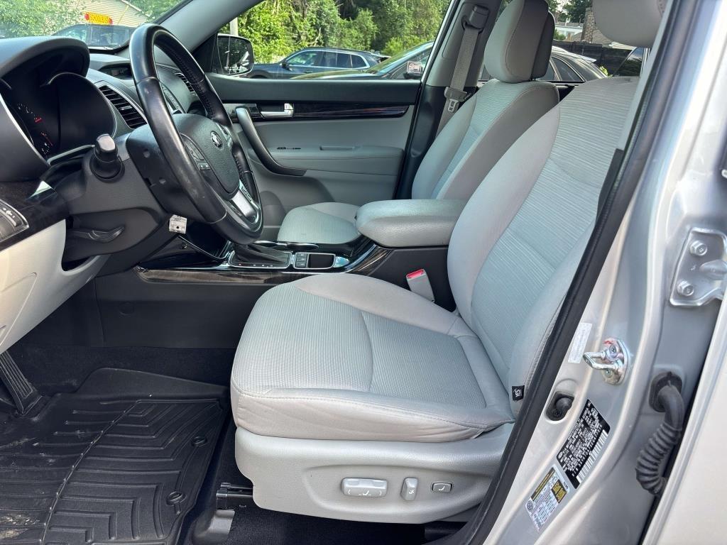 Kia Sorento AWD 4dr V6 LX 2014