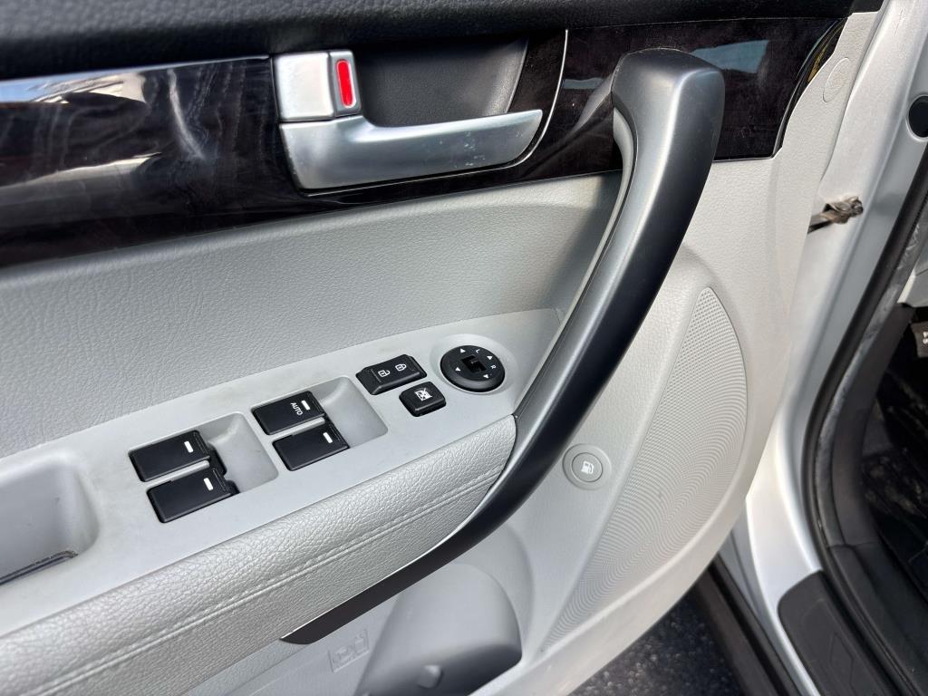 Kia Sorento AWD 4dr V6 LX 2014