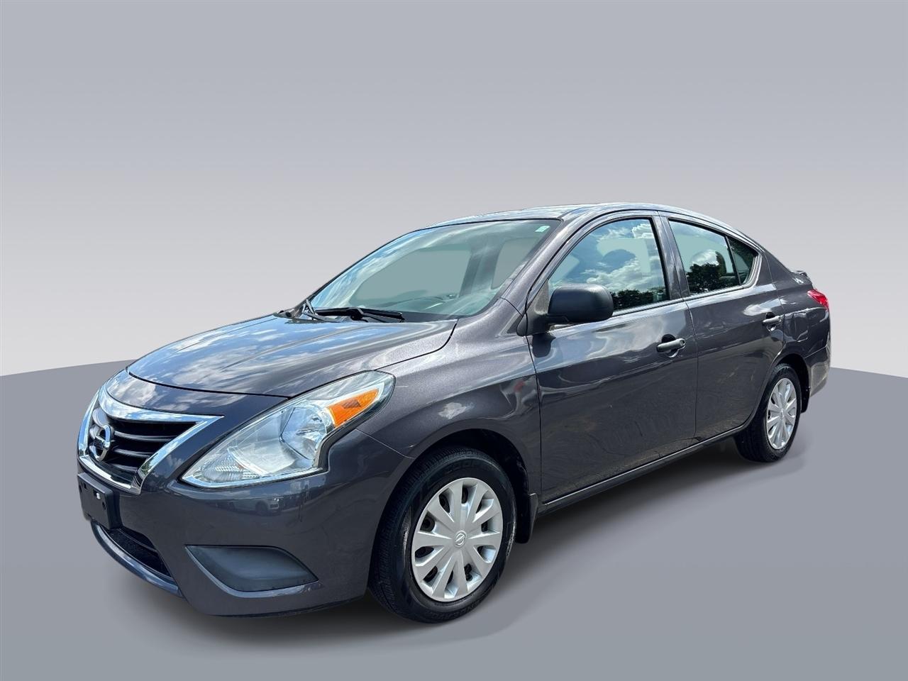 Nissan Versa 4dr Sdn CVT 1.6 S Plus 2015