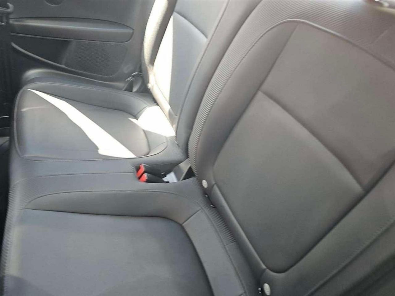 Volkswagen Beetle Coupe 2dr Auto 2.5L PZEV 2013