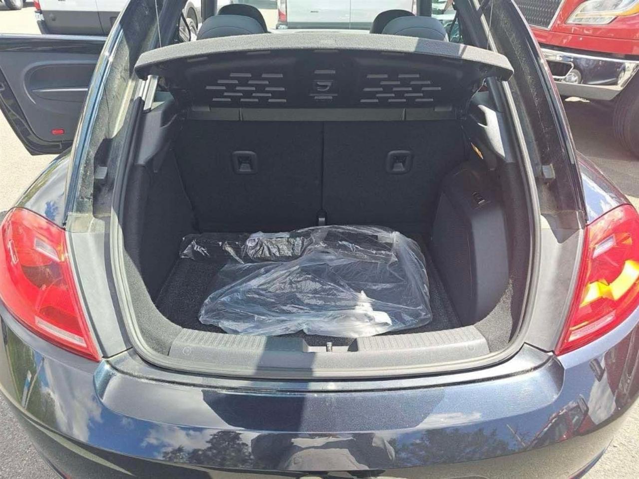 Volkswagen Beetle Coupe 2dr Auto 2.5L PZEV 2013