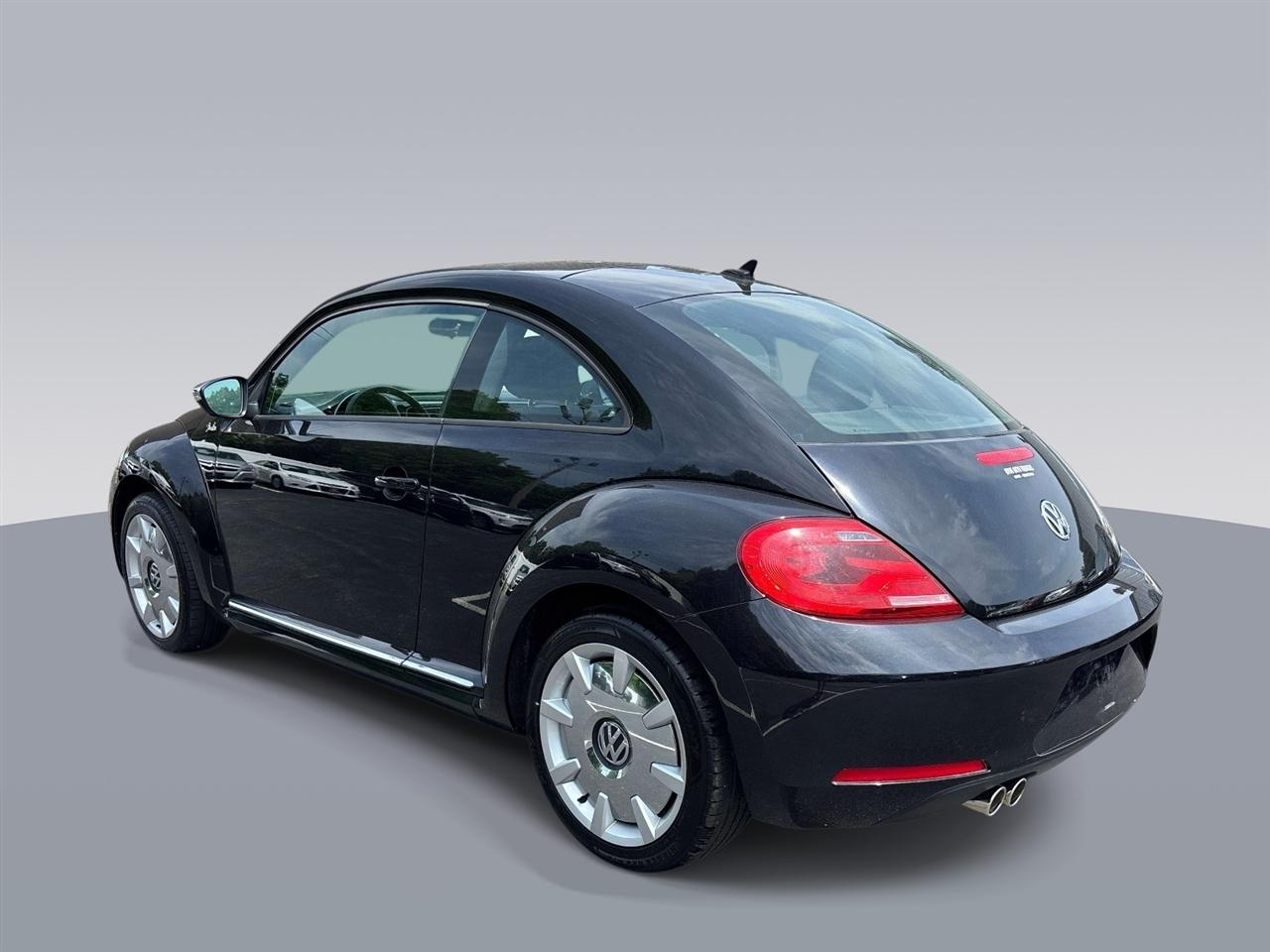 Volkswagen Beetle Coupe 2dr Auto 2.5L PZEV 2013