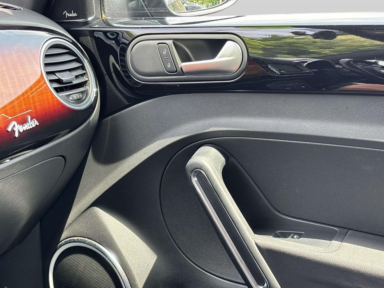 Volkswagen Beetle Coupe 2dr Auto 2.5L PZEV 2013
