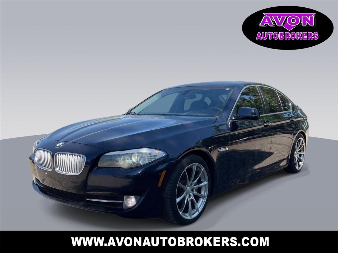 BMW 5 Series 4dr Sdn 550i xDrive AWD 2011