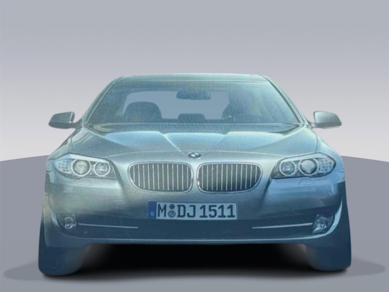 BMW 5 Series 4dr Sdn 550i xDrive AWD 2011