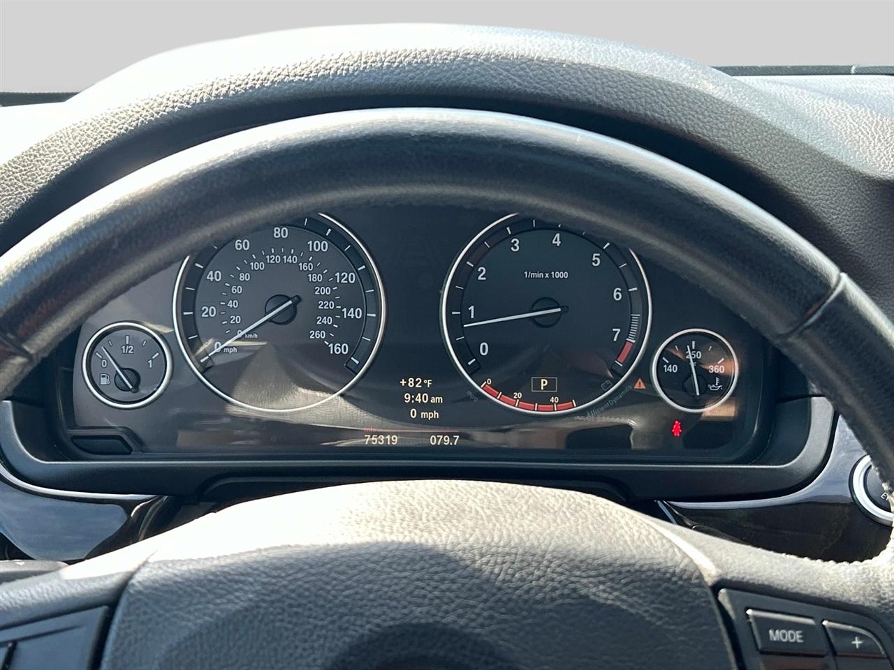 BMW 5 Series 4dr Sdn 550i xDrive AWD 2011