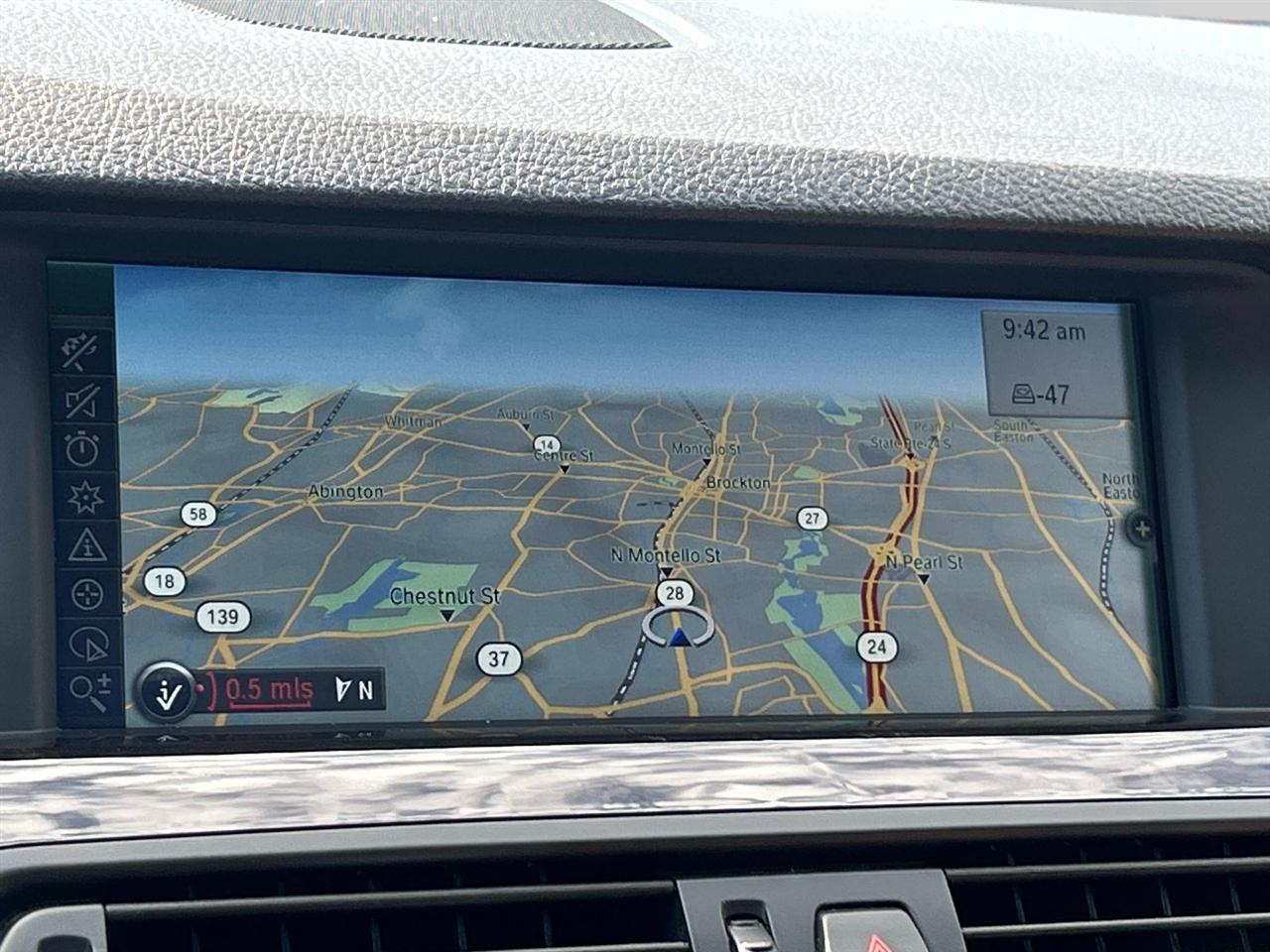 BMW 5 Series 4dr Sdn 550i xDrive AWD 2011