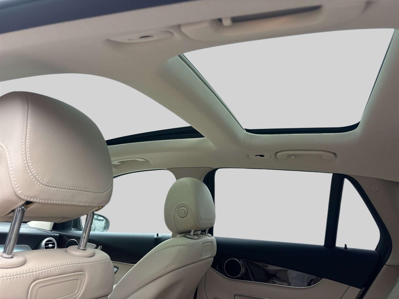 Mercedes-Benz GLC GLC 300 4MATIC SUV 2018