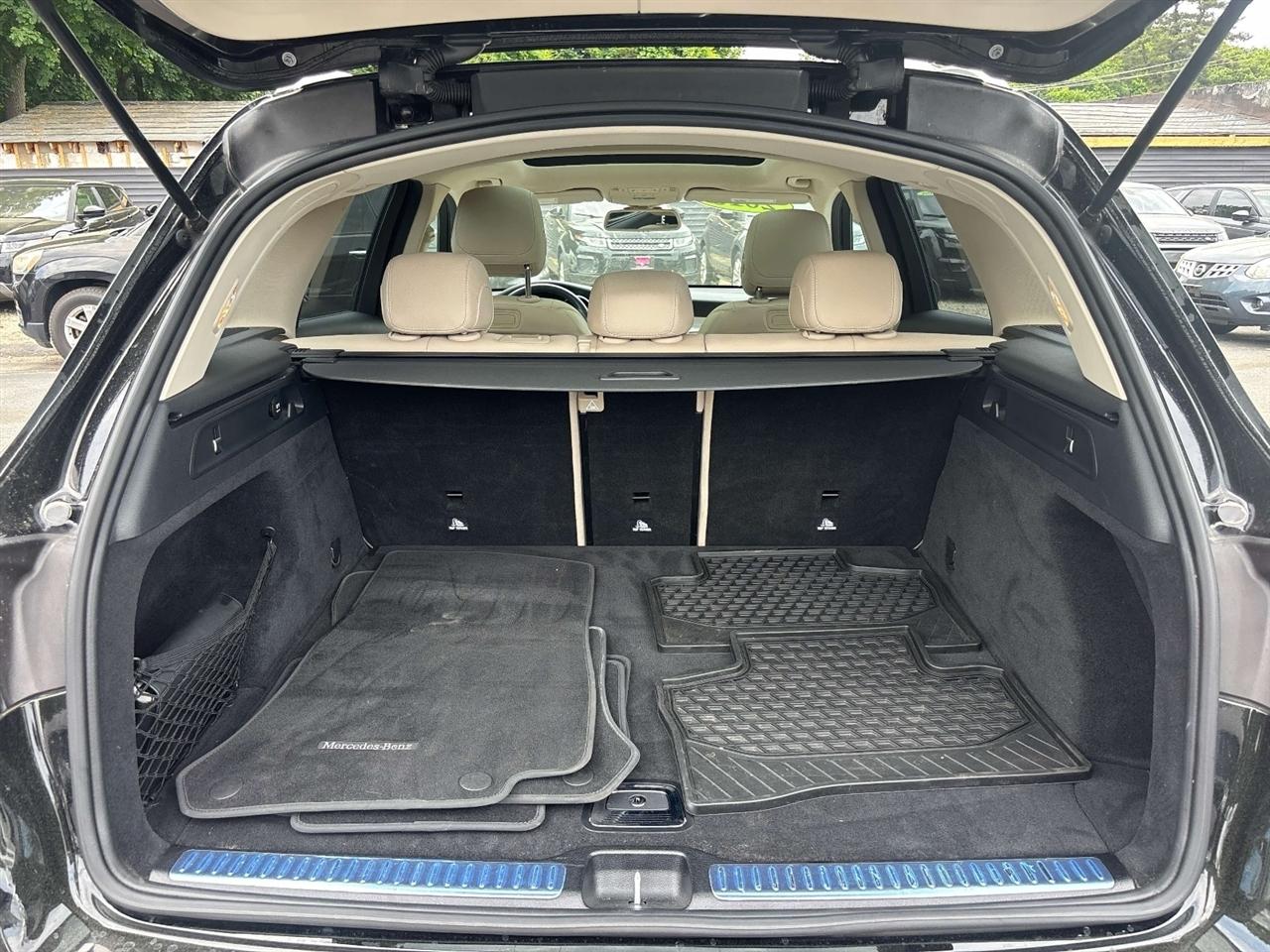 Mercedes-Benz GLC GLC 300 4MATIC SUV 2018