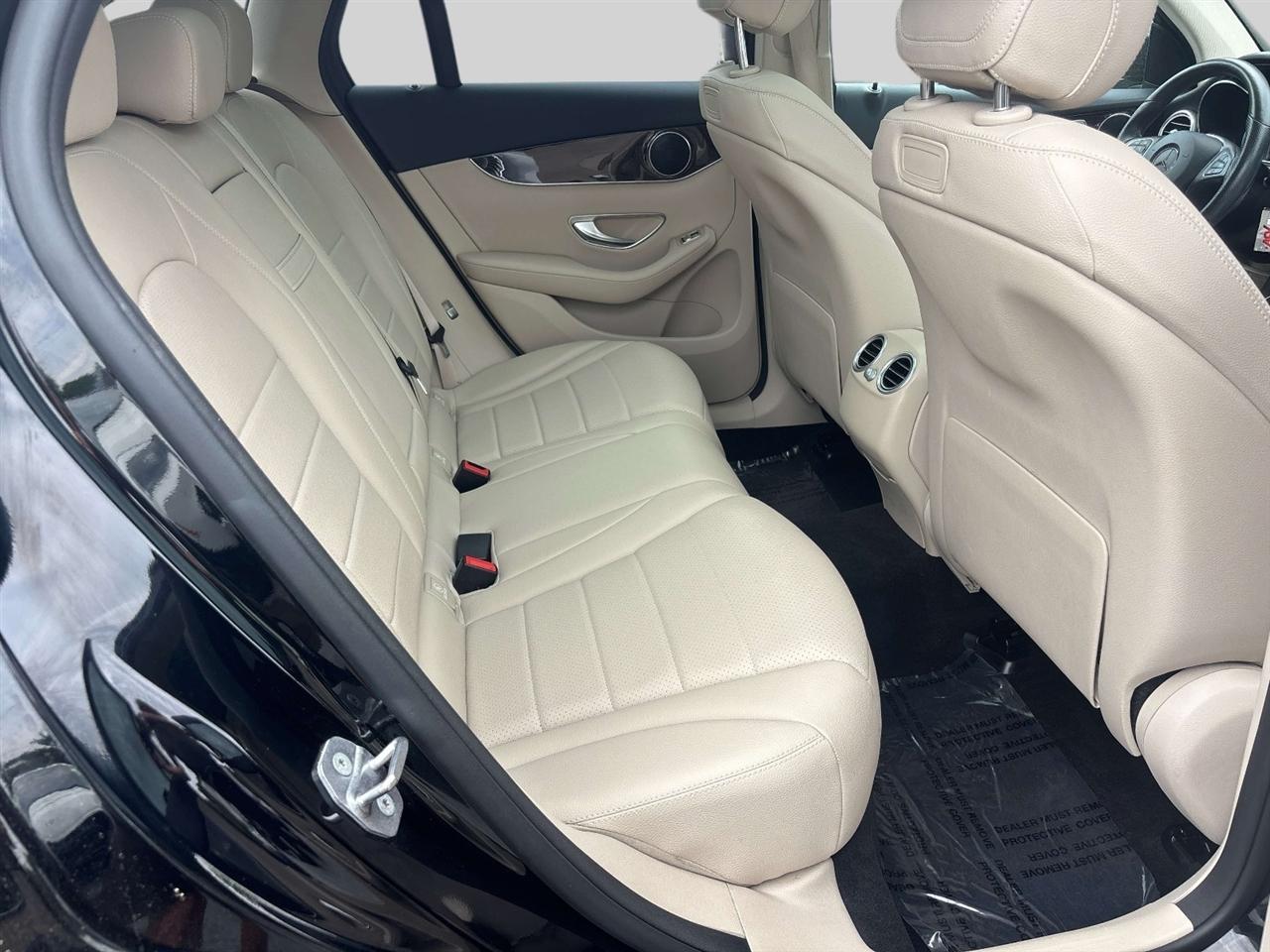 Mercedes-Benz GLC GLC 300 4MATIC SUV 2018