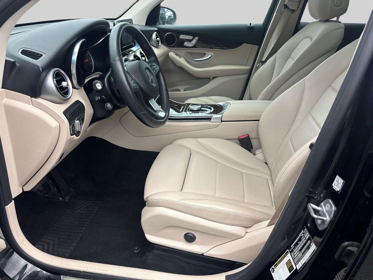 Mercedes-Benz GLC GLC 300 4MATIC SUV 2018
