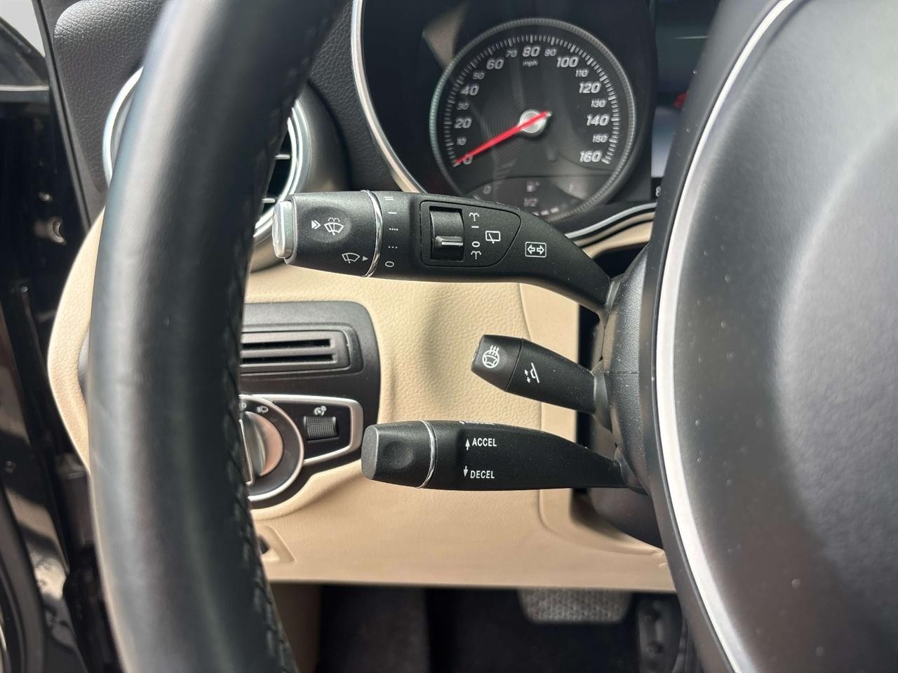Mercedes-Benz GLC GLC 300 4MATIC SUV 2018