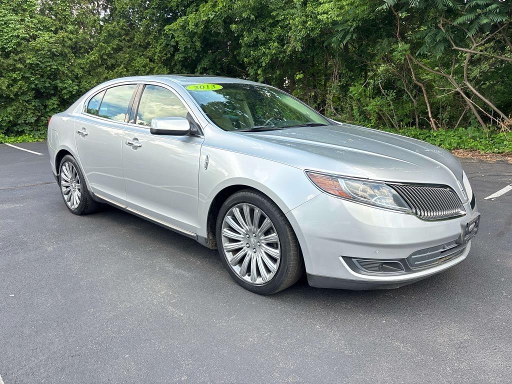 Lincoln MKS 4dr Sdn 3.7L FWD 2013