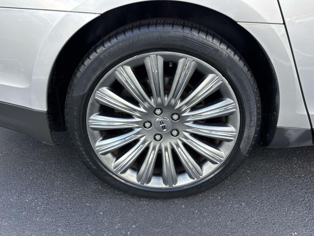 Lincoln MKS 4dr Sdn 3.7L FWD 2013