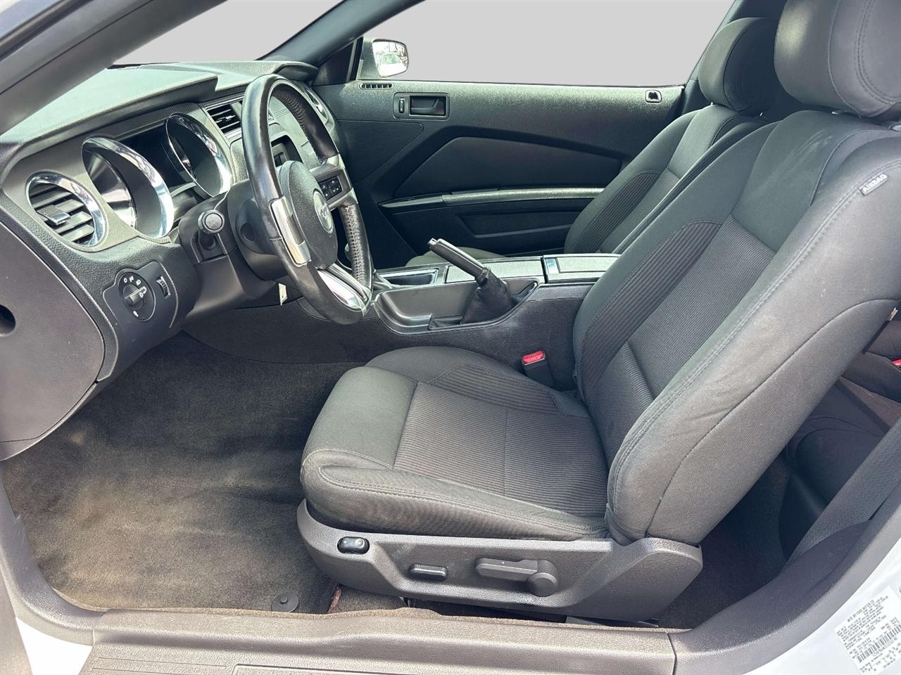 Ford Mustang 2dr Cpe V6 2014