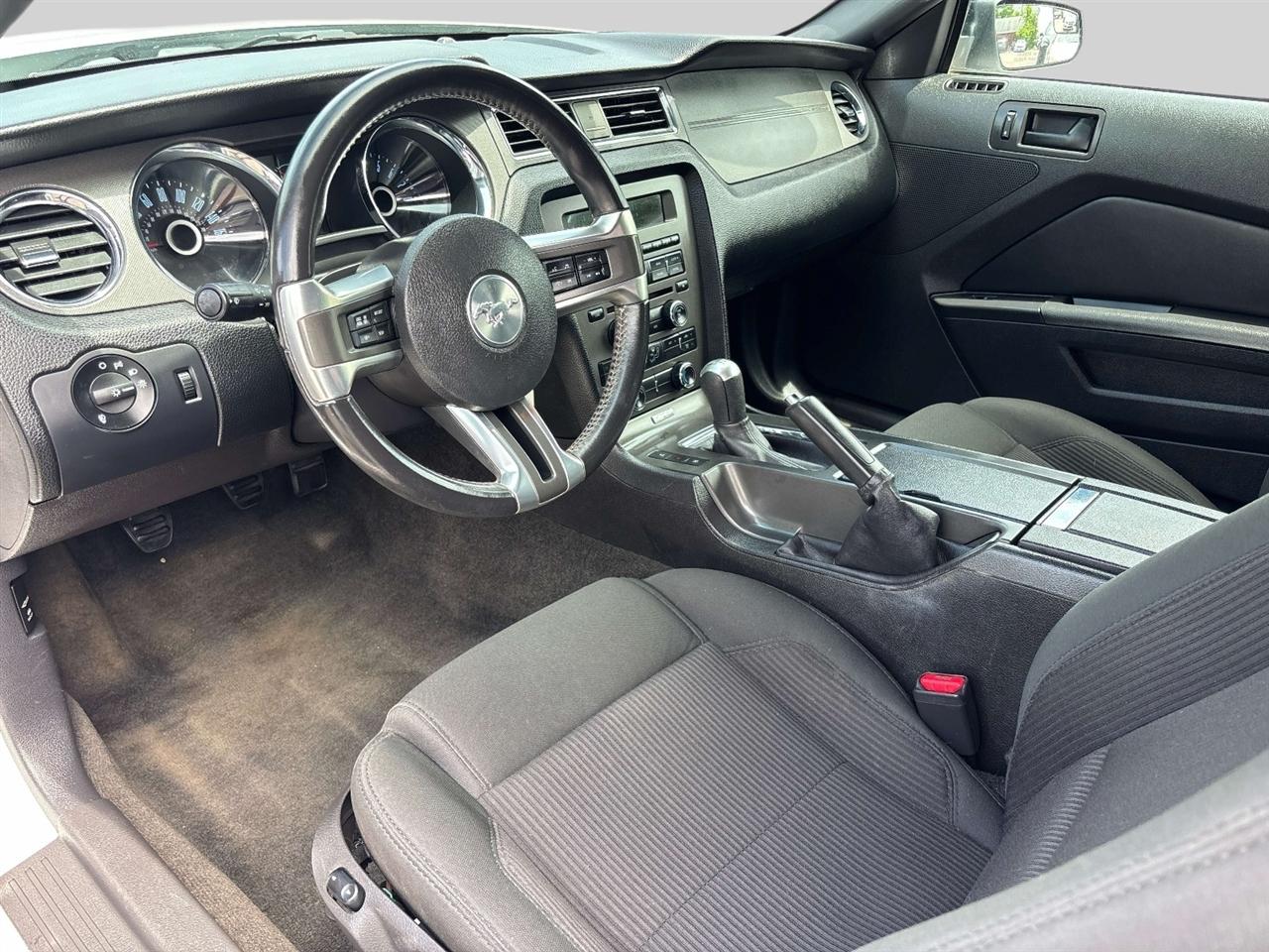Ford Mustang 2dr Cpe V6 2014