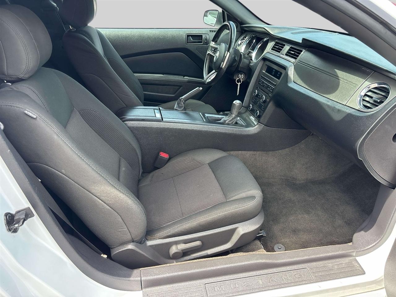 Ford Mustang 2dr Cpe V6 2014