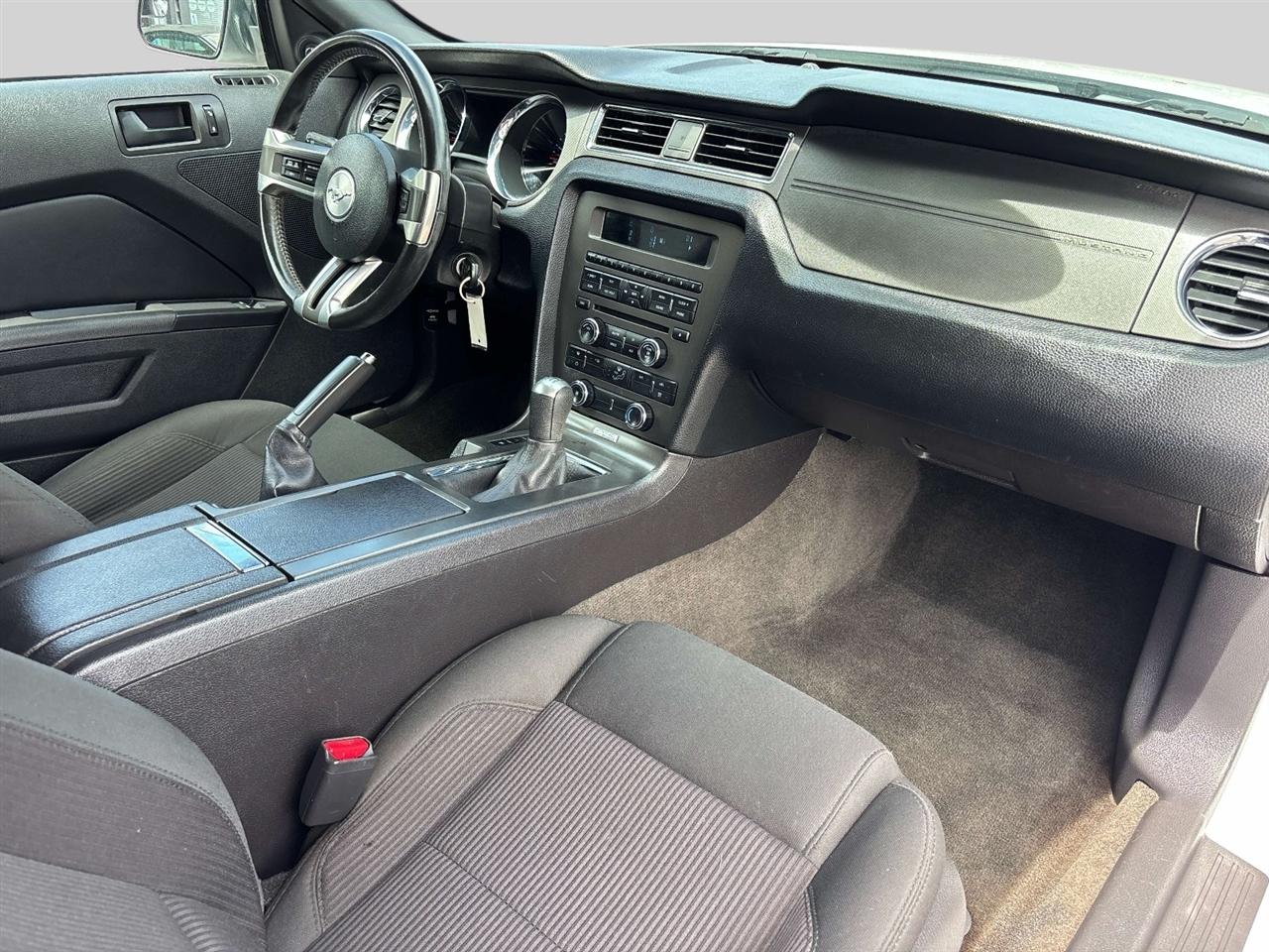 Ford Mustang 2dr Cpe V6 2014
