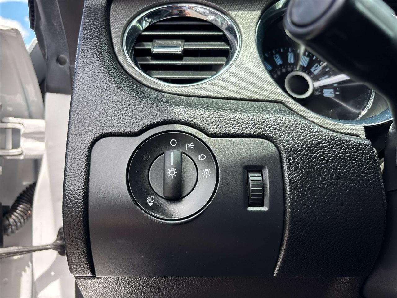 Ford Mustang 2dr Cpe V6 2014