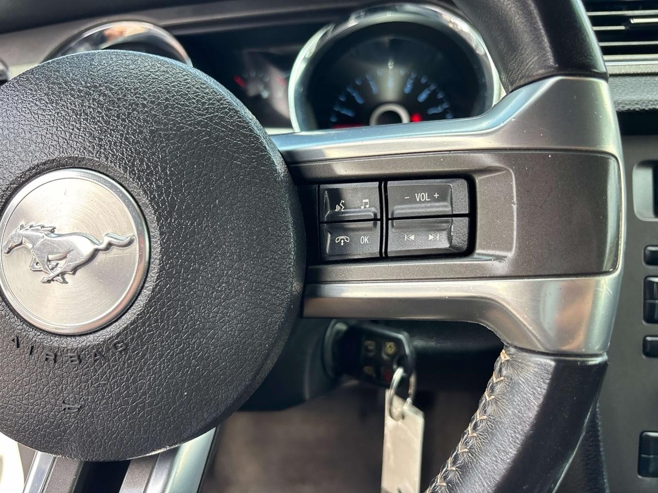Ford Mustang 2dr Cpe V6 2014