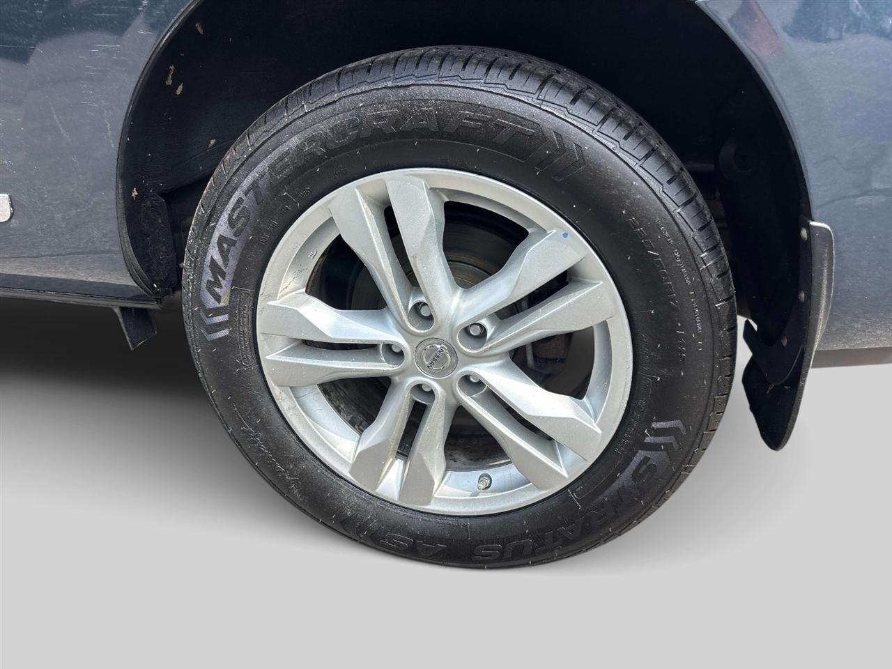 Nissan Rogue AWD 4dr SV 2013