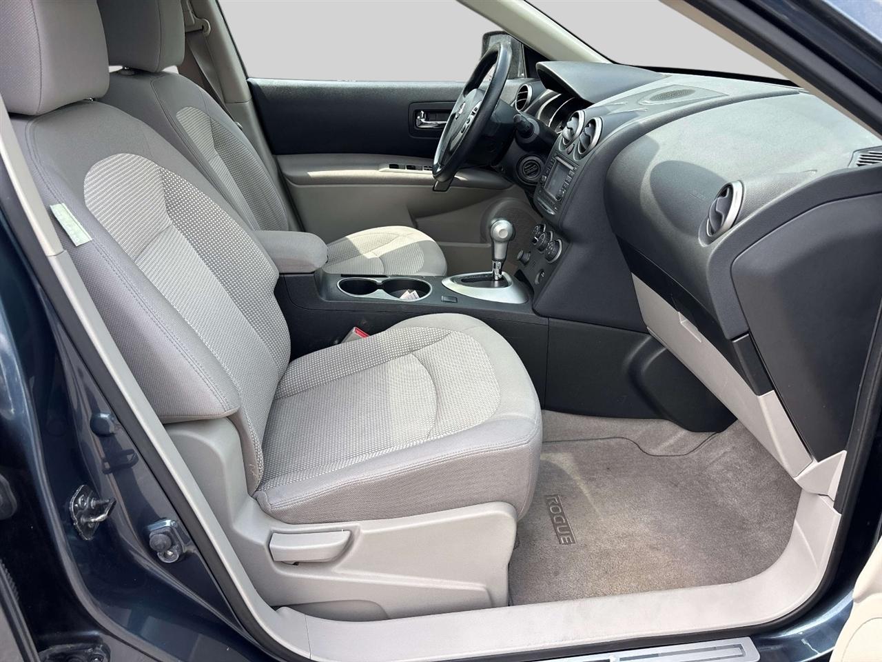 Nissan Rogue AWD 4dr SV 2013