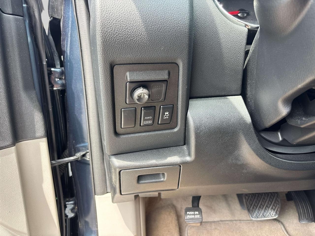 Nissan Rogue AWD 4dr SV 2013