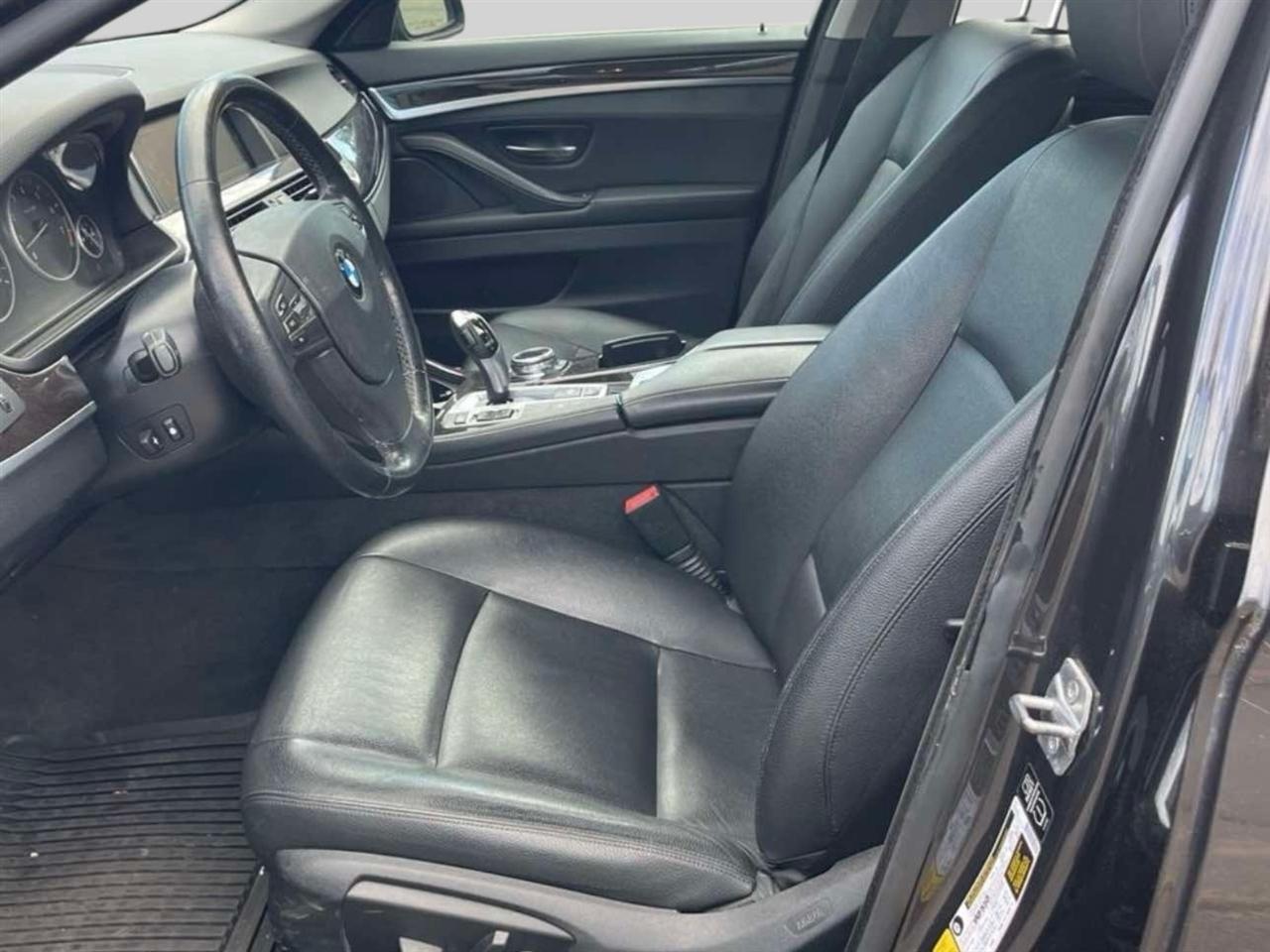 BMW 5 Series 4dr Sdn 535i xDrive AWD 2014