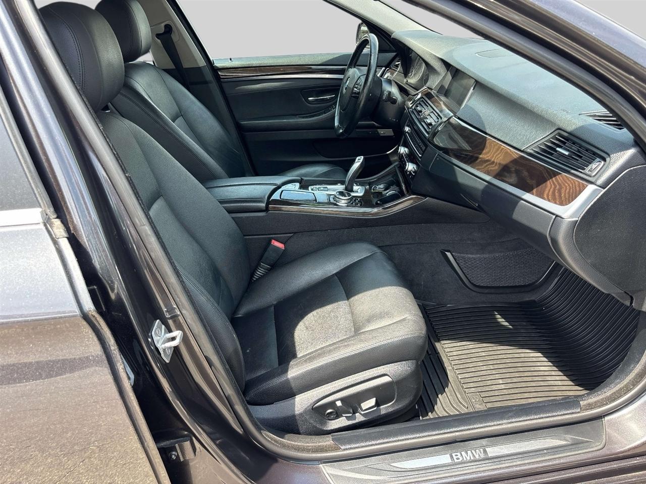 BMW 5 Series 4dr Sdn 535i xDrive AWD 2014
