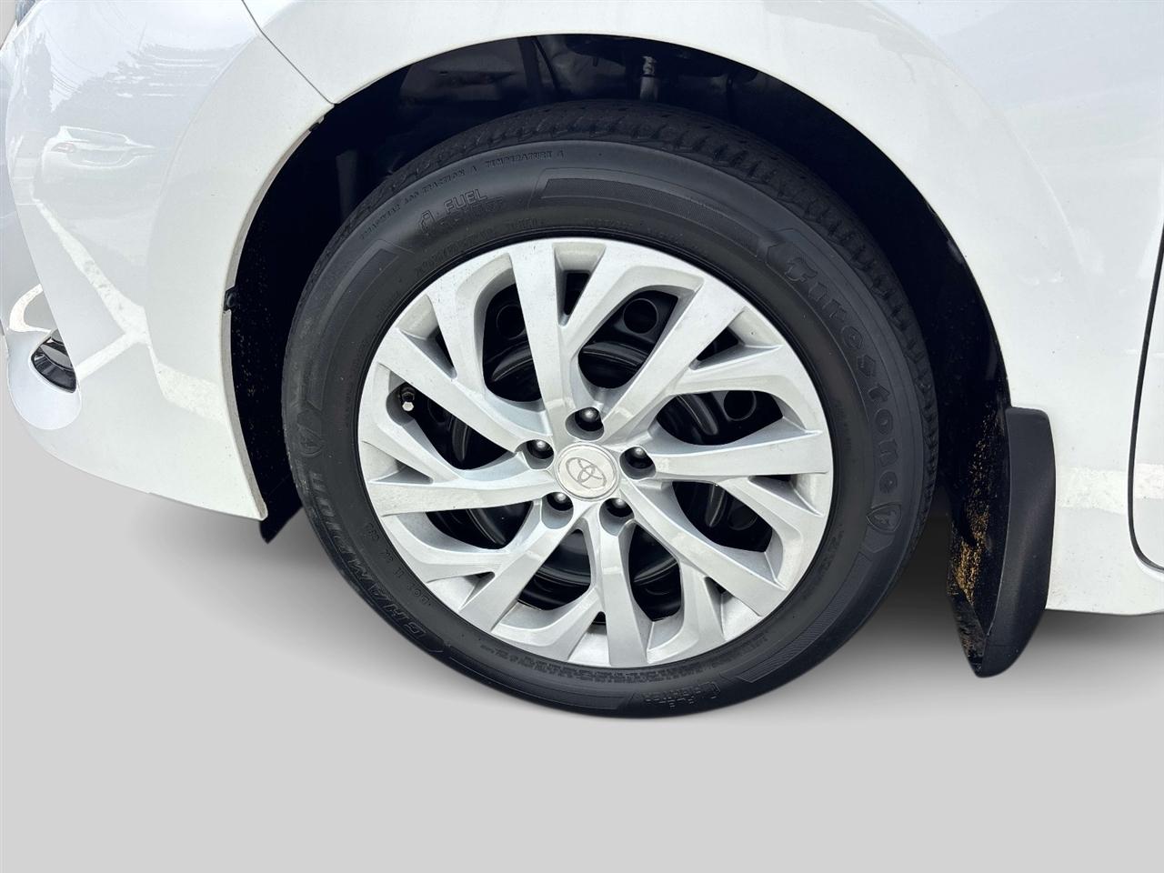 Toyota Corolla XLE CVT (Natl) 2018
