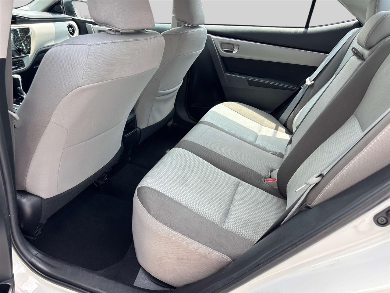 Toyota Corolla XLE CVT (Natl) 2018
