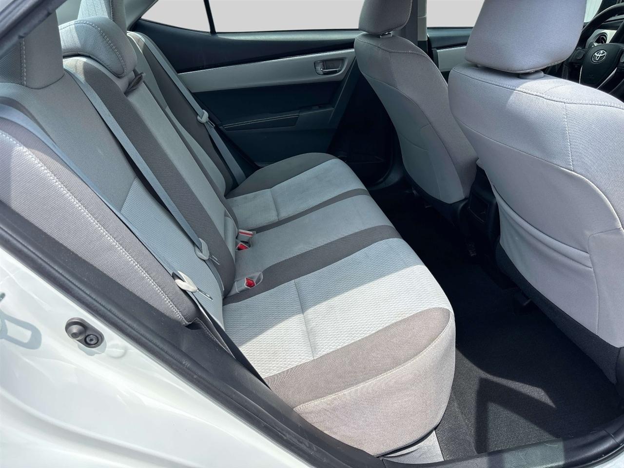 Toyota Corolla XLE CVT (Natl) 2018