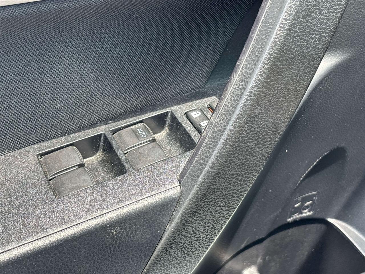 Toyota Corolla XLE CVT (Natl) 2018