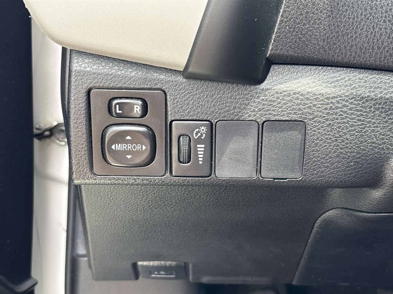 Toyota Corolla XLE CVT (Natl) 2018