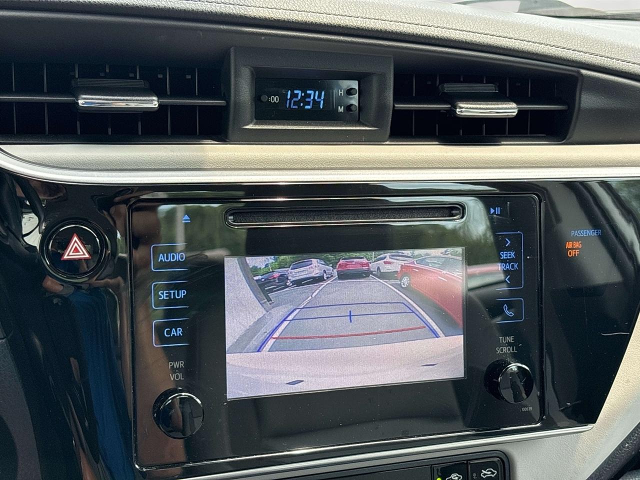 Toyota Corolla XLE CVT (Natl) 2018