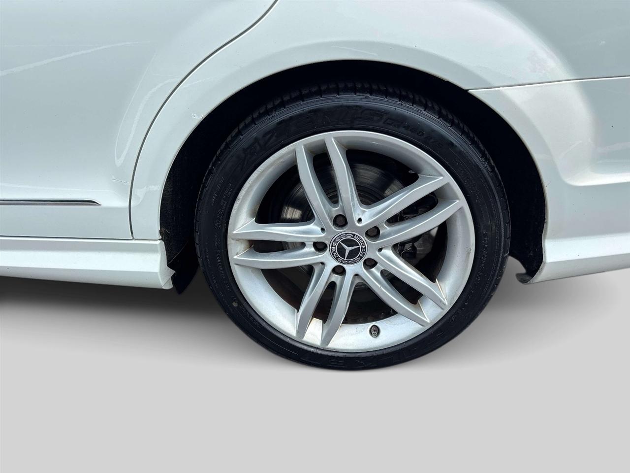 Mercedes-Benz C-Class 4dr Sdn C 300 Sport 4MATIC 2012
