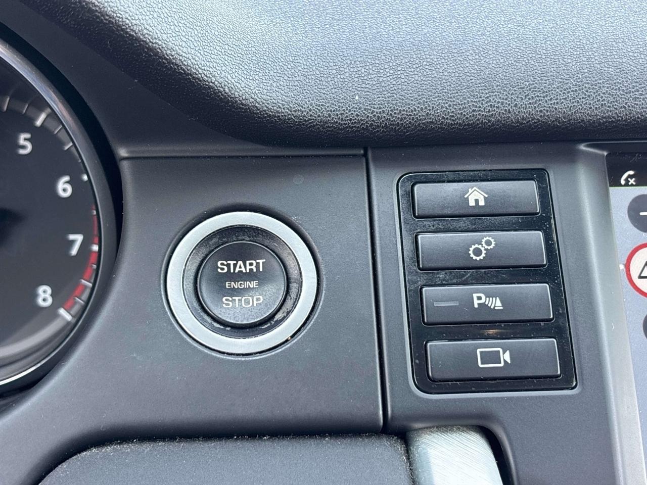 Land Rover Discovery Sport SE 4WD 2017