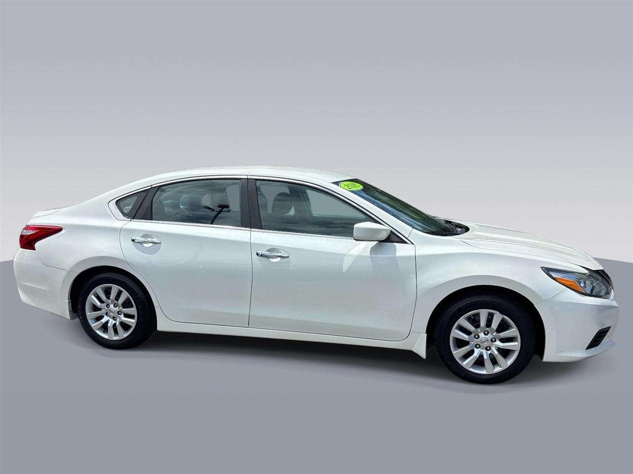 Nissan Altima 4dr Sdn I4 2.5 S 2016