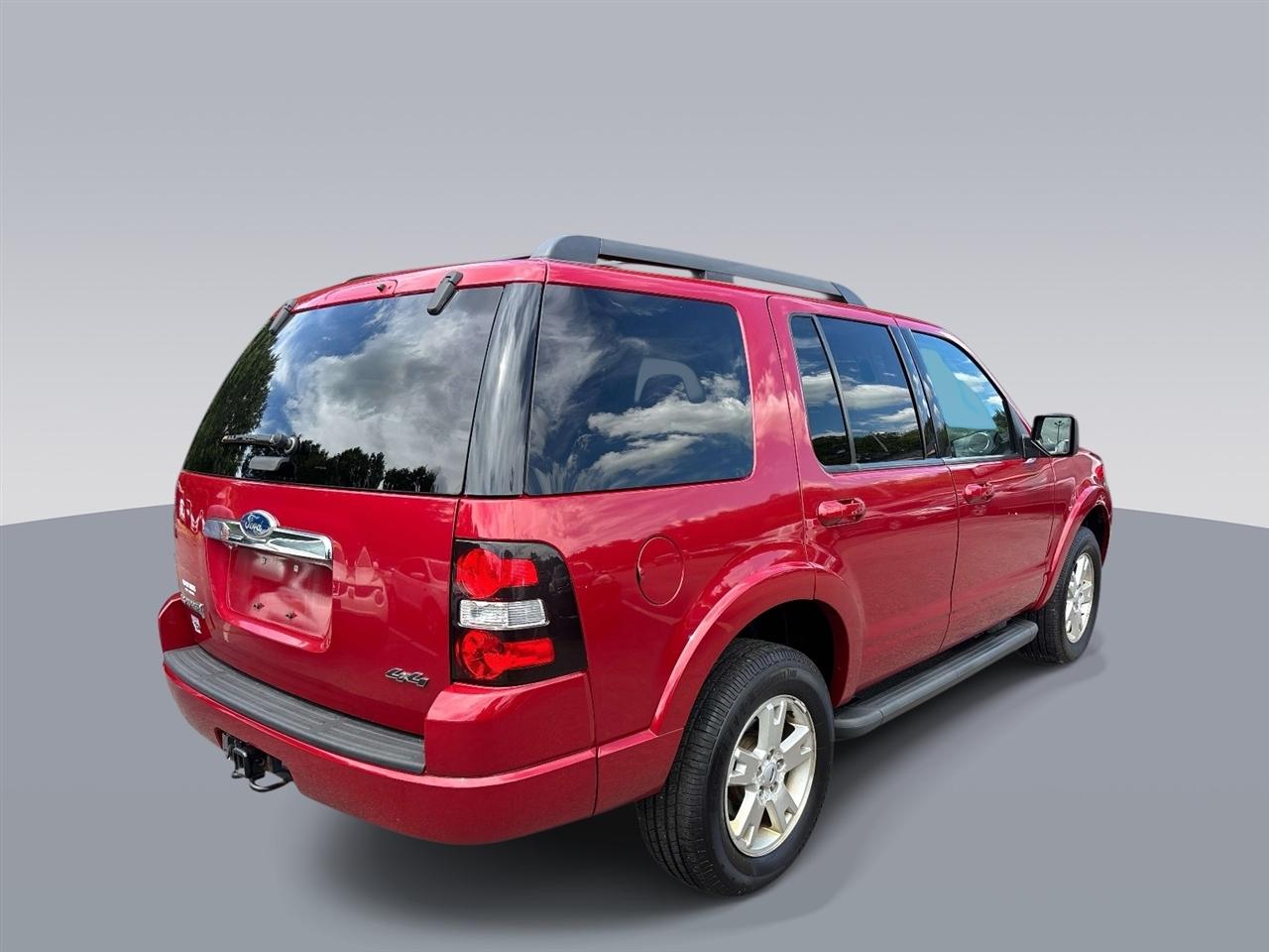 Ford Explorer 4WD 4dr XLT 2010
