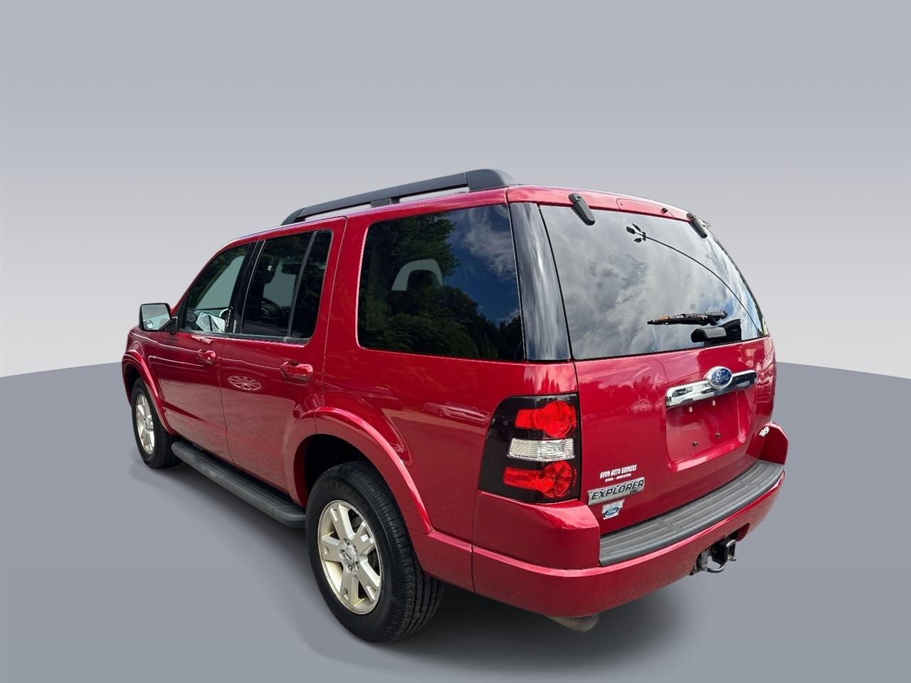 Ford Explorer 4WD 4dr XLT 2010