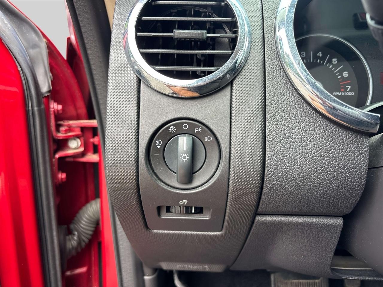 Ford Explorer 4WD 4dr XLT 2010
