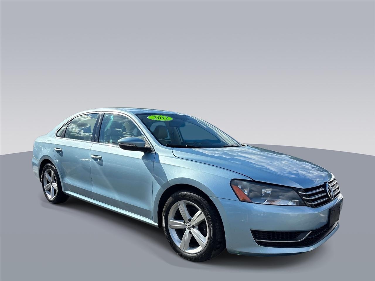 Volkswagen Passat 4dr Sdn 2.5L Auto SE PZEV 2012