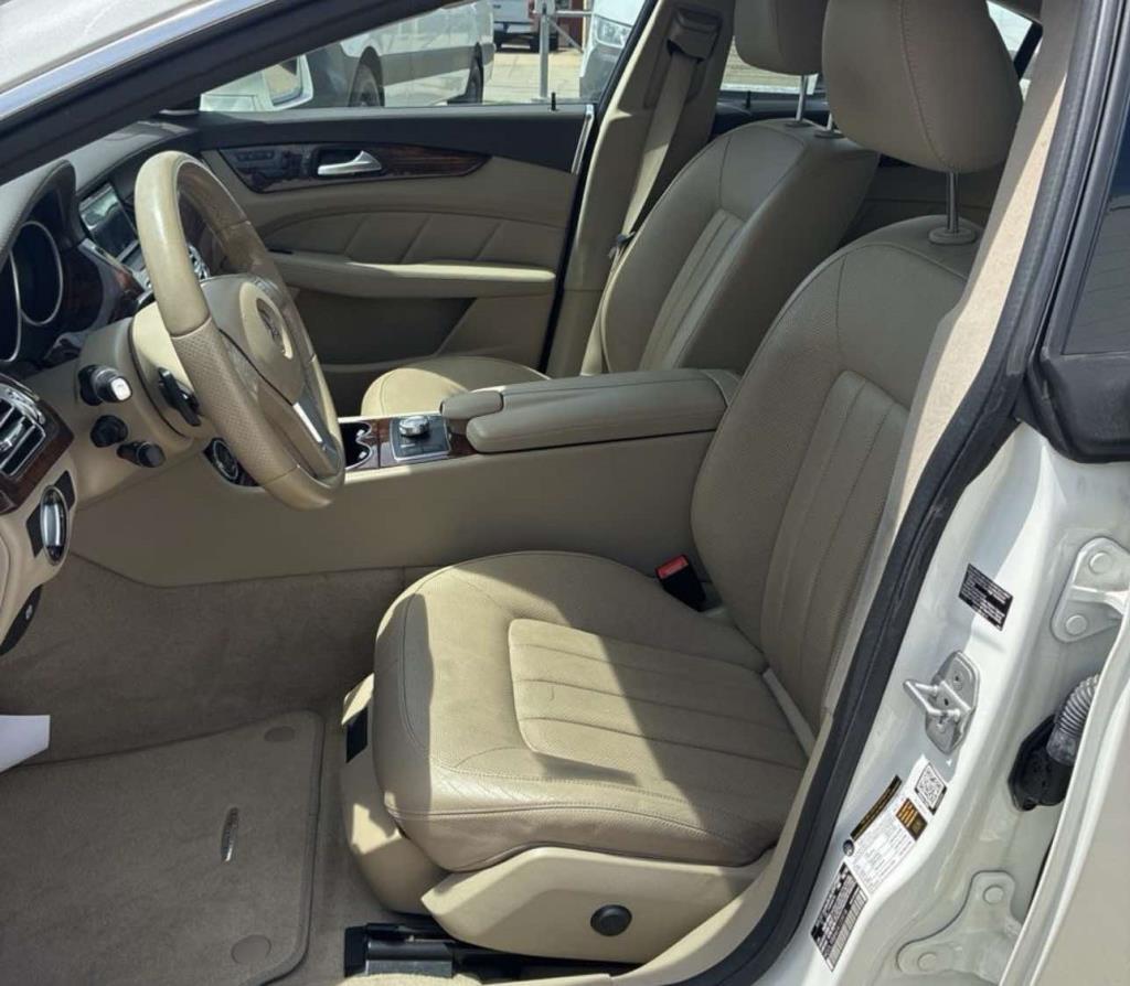 Mercedes-Benz CLS-Class 4dr Sdn CLS 550 4MATIC 2014