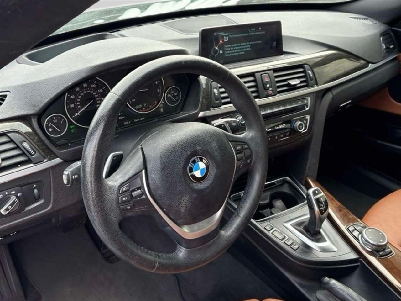 BMW 3 Series Gran Turismo 5dr 328i xDrive Gran Turismo AWD SULEV 2016