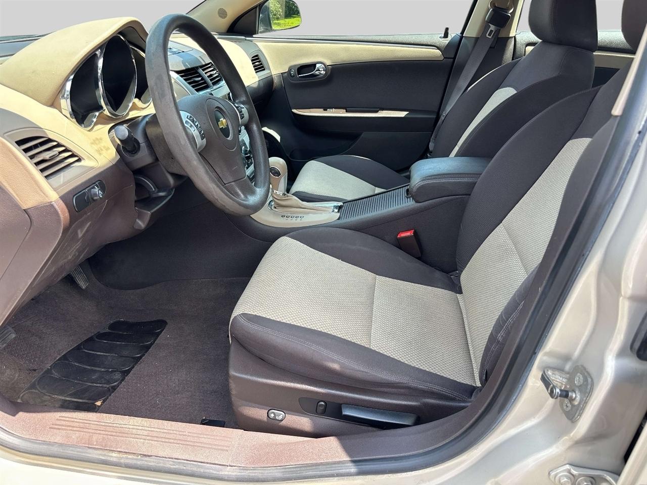 Chevrolet Malibu 4dr Sdn LS w/1LS 2011
