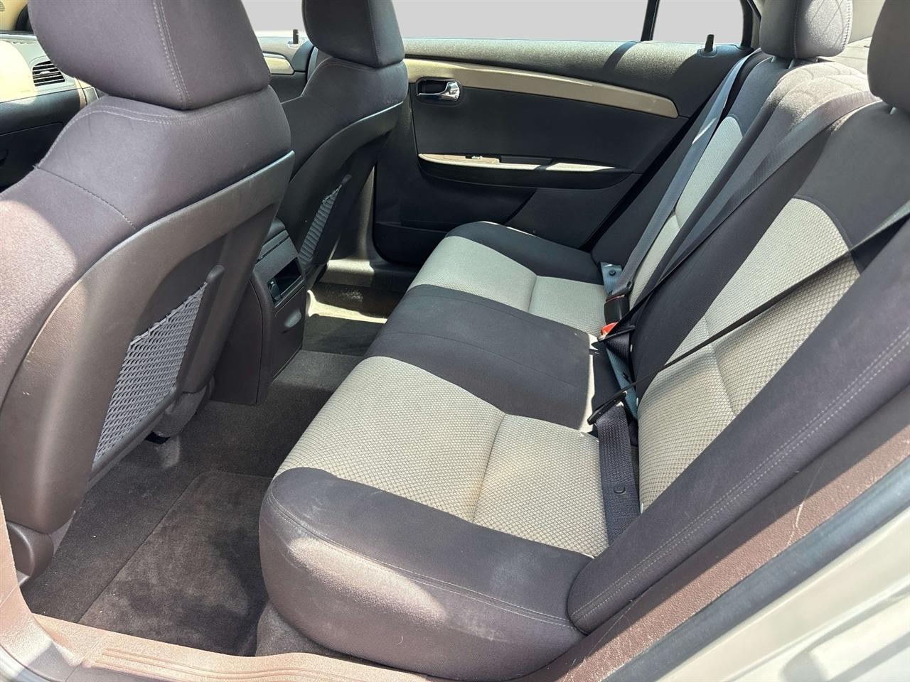 Chevrolet Malibu 4dr Sdn LS w/1LS 2011